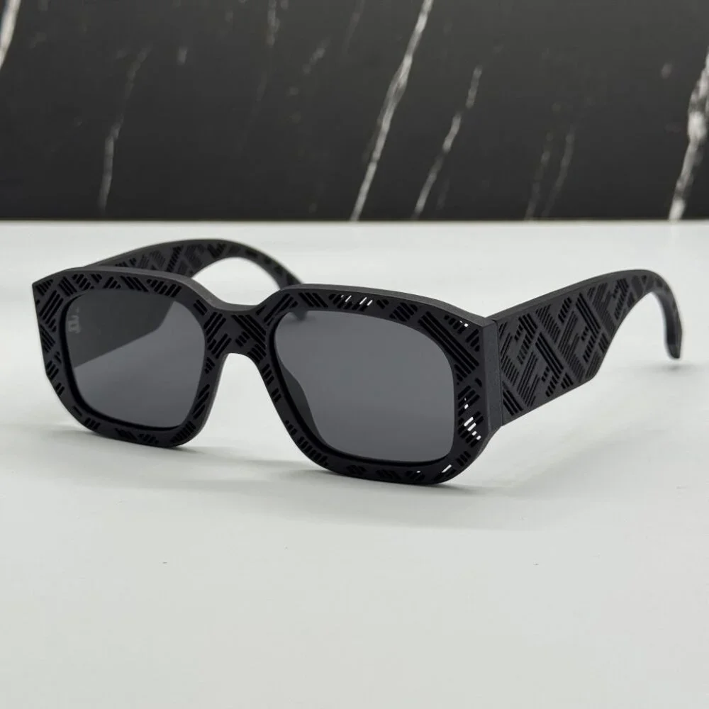 NEW FE40113I 02A FENDI SUNGLASSES MATTE BLACK UNISEX EYEWEAR FENDI